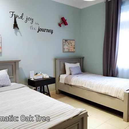 Cottonwood Bed & Breakfast House Bandung Exterior photo